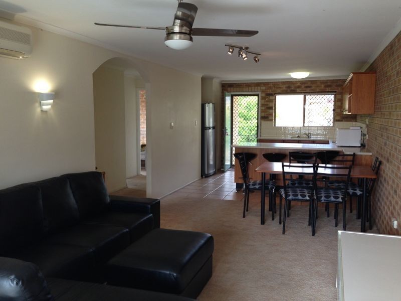 4/11 Akeringa Place, Mooloolaba QLD 4557