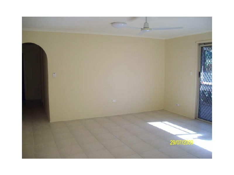 6 GIRAWEEN, Warana QLD 4575