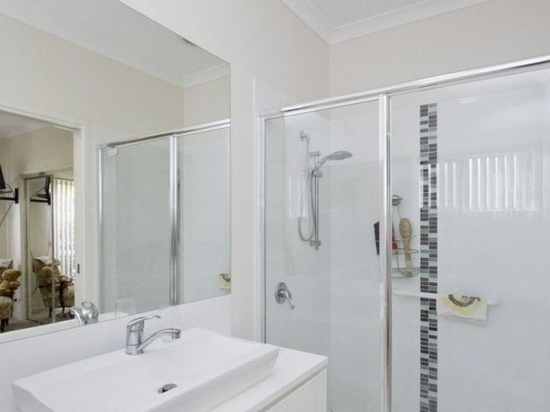 6 Eyre Place, Caloundra West QLD 4551