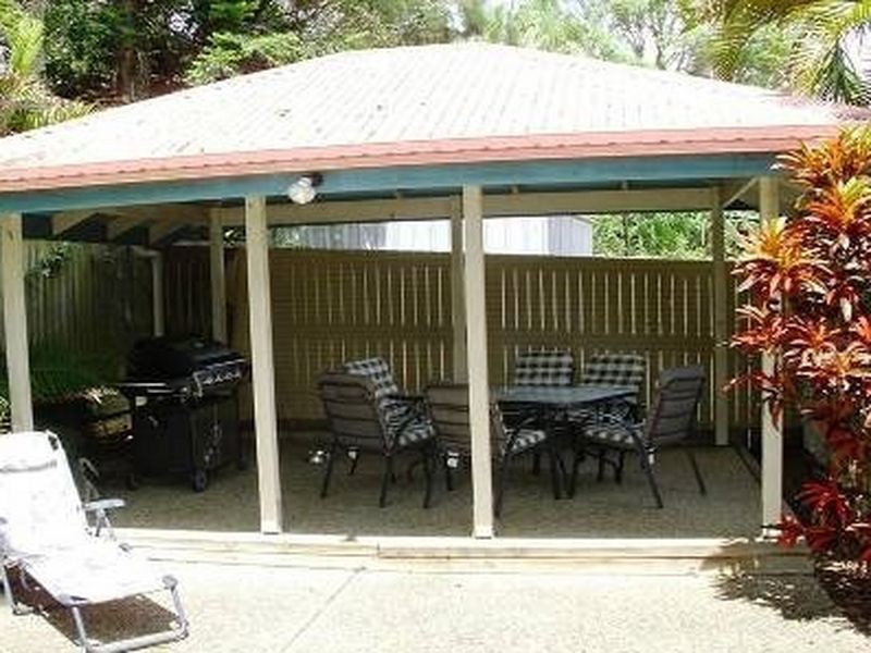 16 Anthony Avenue, Mooloolaba QLD 4557