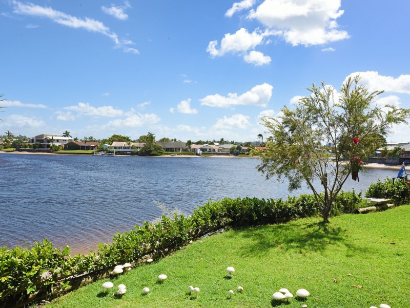 1/28 Pangarinda Place, Mooloolaba QLD 4557