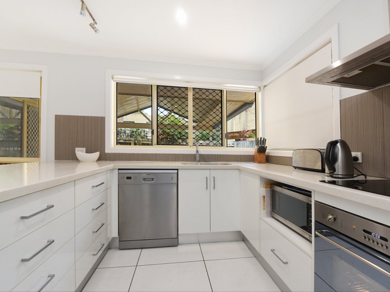 1/3 Bahlaka Street, Mooloolaba QLD 4557