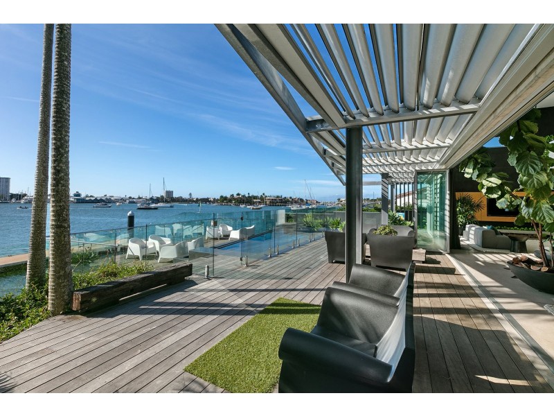 23 Carwoola Cres, Mooloolaba QLD 4557