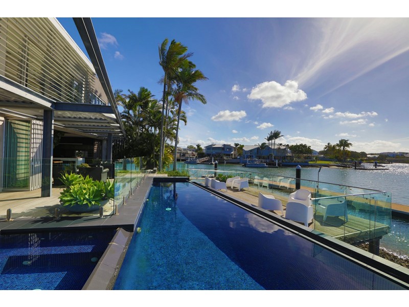 23 Carwoola Cres, Mooloolaba QLD 4557