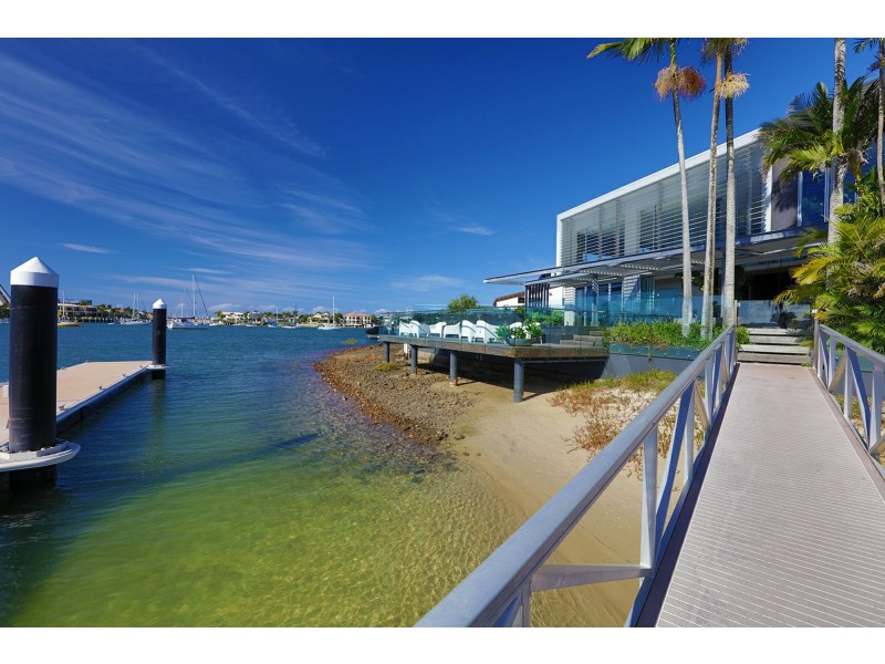 23 Carwoola Cres, Mooloolaba QLD 4557