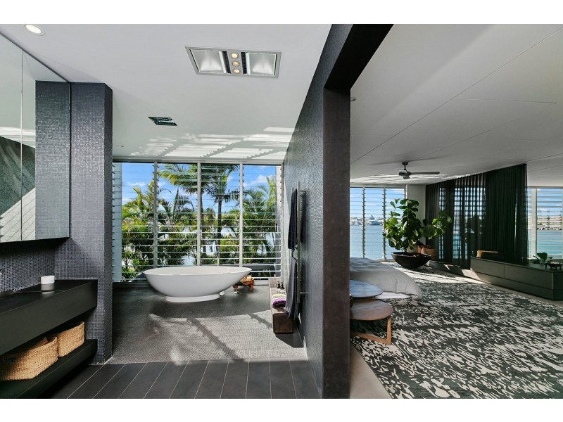 23 Carwoola Cres, Mooloolaba QLD 4557