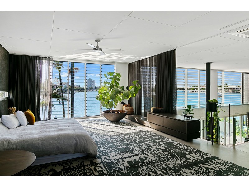 23 Carwoola Cres, Mooloolaba QLD 4557