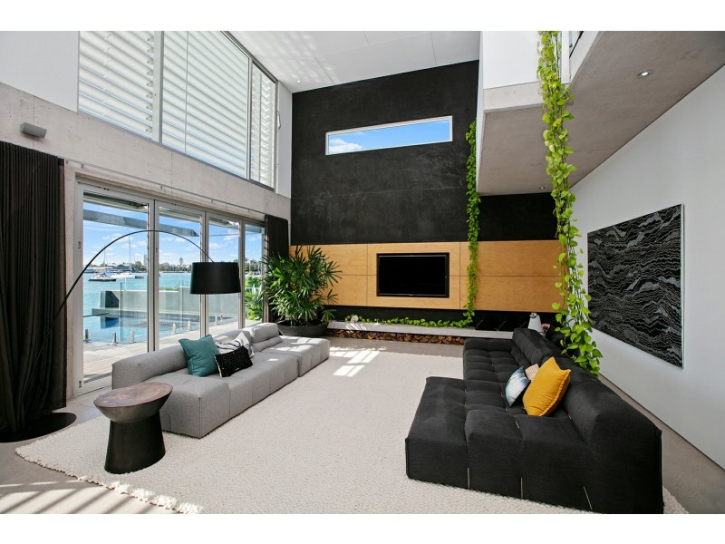 23 Carwoola Cres, Mooloolaba QLD 4557