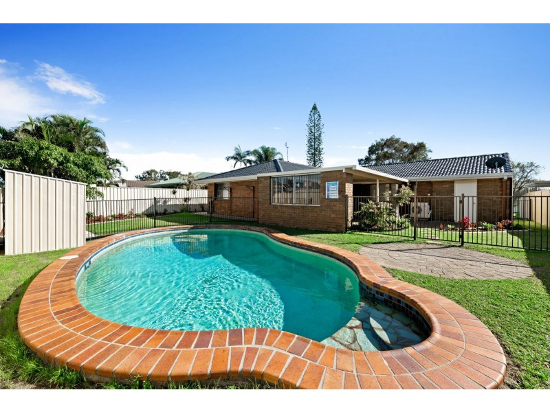 4 Balemo Street, Minyama QLD 4575