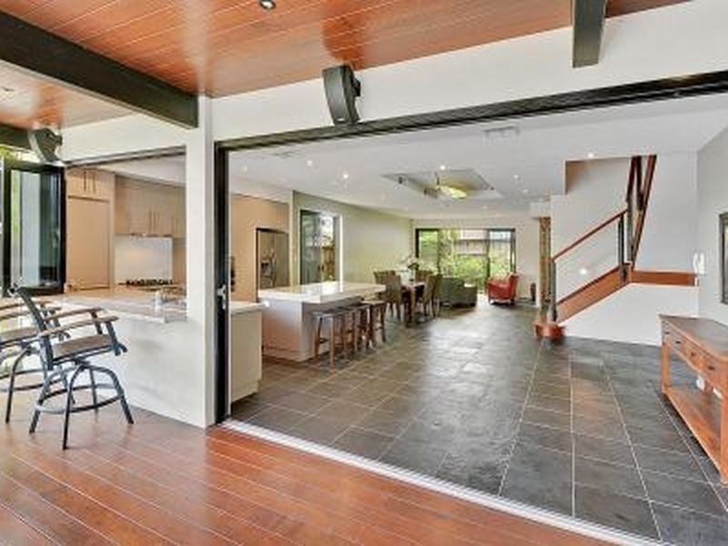 17 Camfield Street, Alexandra Headland QLD 4572