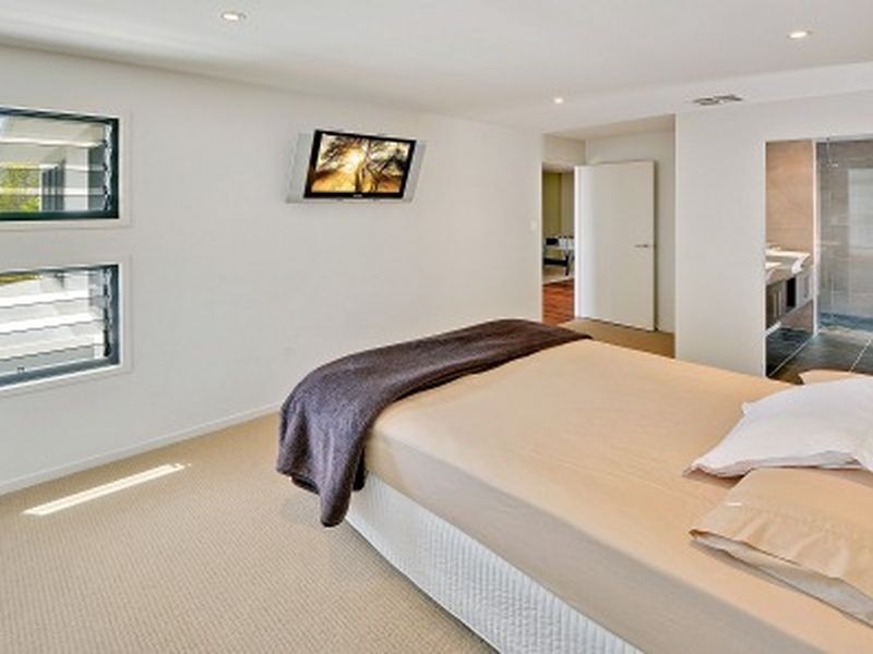 17 Camfield Street, Alexandra Headland QLD 4572