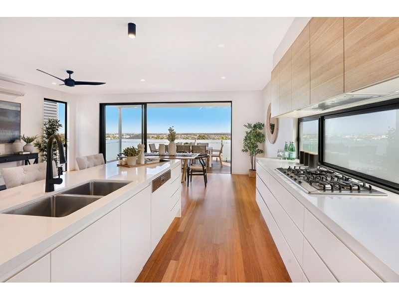 Apartment 2/11 Marjorie Street, Mooloolaba QLD 4557