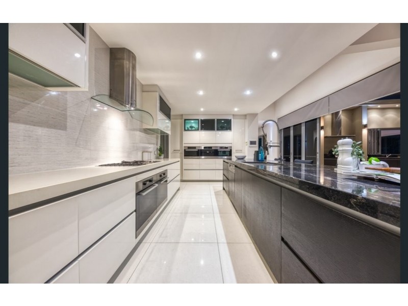 33-37 Turnbull Place, Tanawha QLD 4556