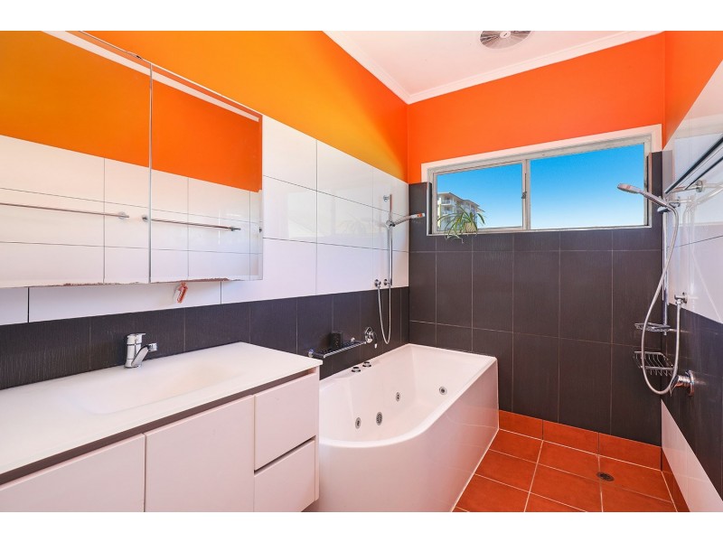 32 Meta Street, Mooloolaba QLD 4557