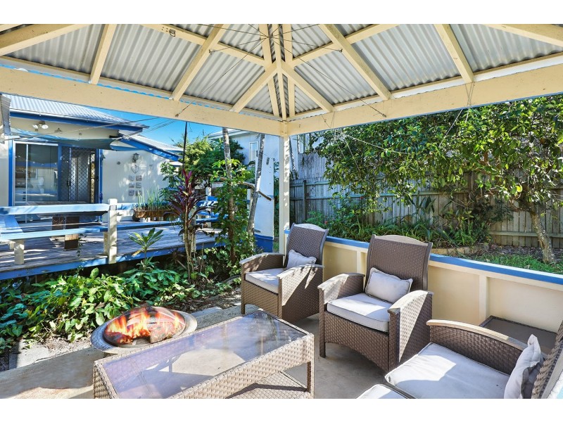 32 Meta Street, Mooloolaba QLD 4557