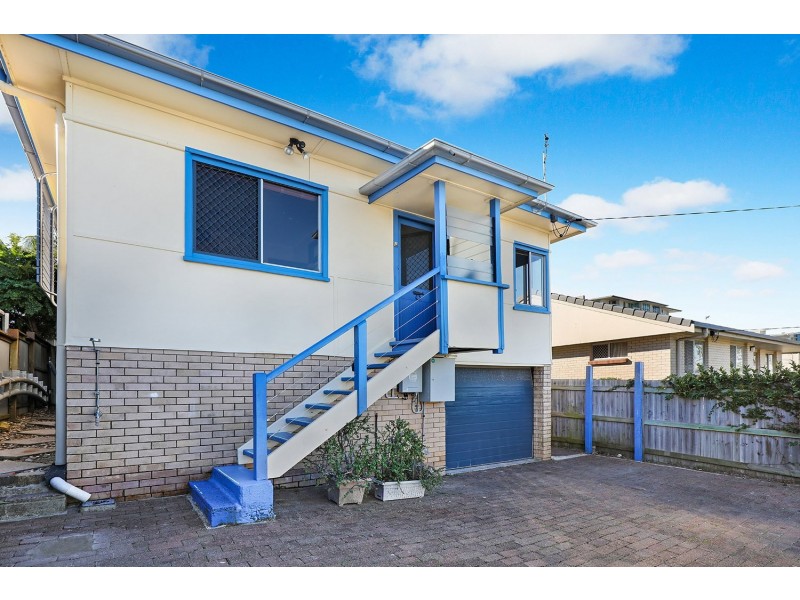 32 Meta Street, Mooloolaba QLD 4557