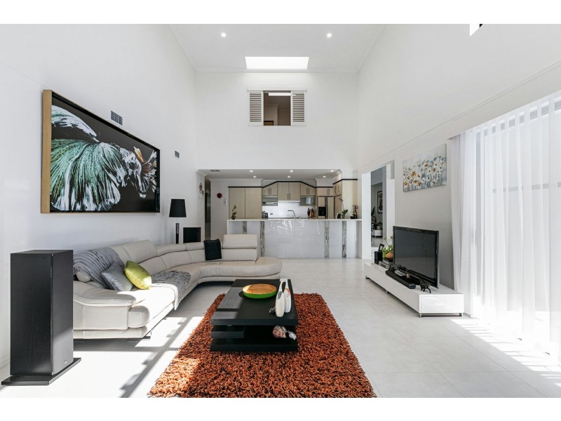 35 Mooloolah Island, Minyama QLD 4575