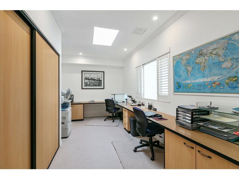 35 Mooloolah Island, Minyama QLD 4575