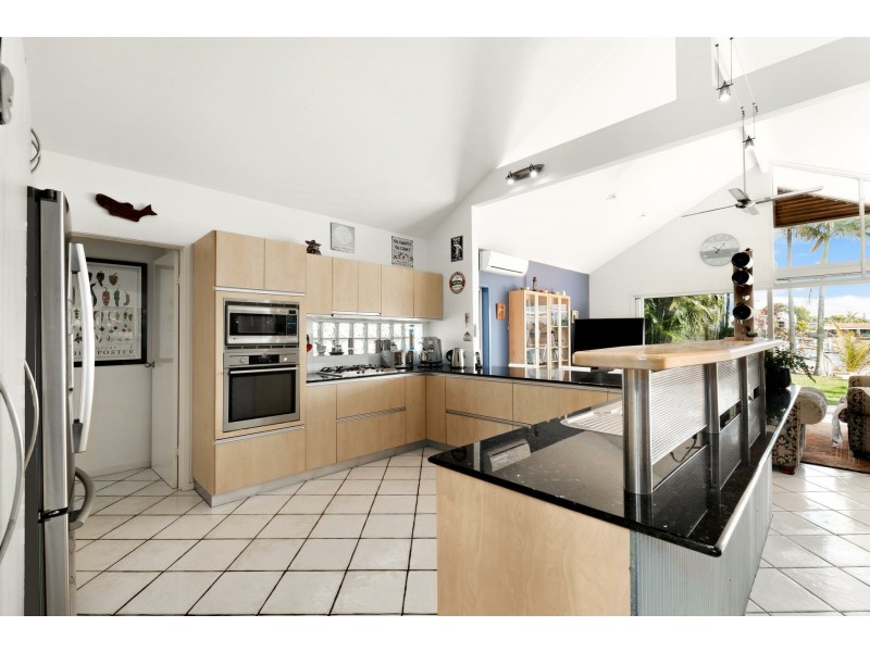 45 Carrothool Place, Mooloolaba QLD 4557