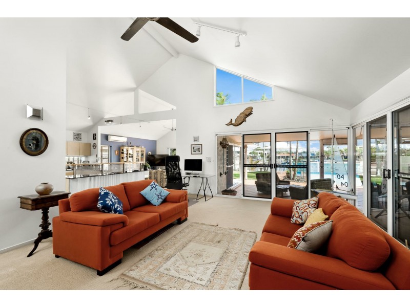 45 Carrothool Place, Mooloolaba QLD 4557