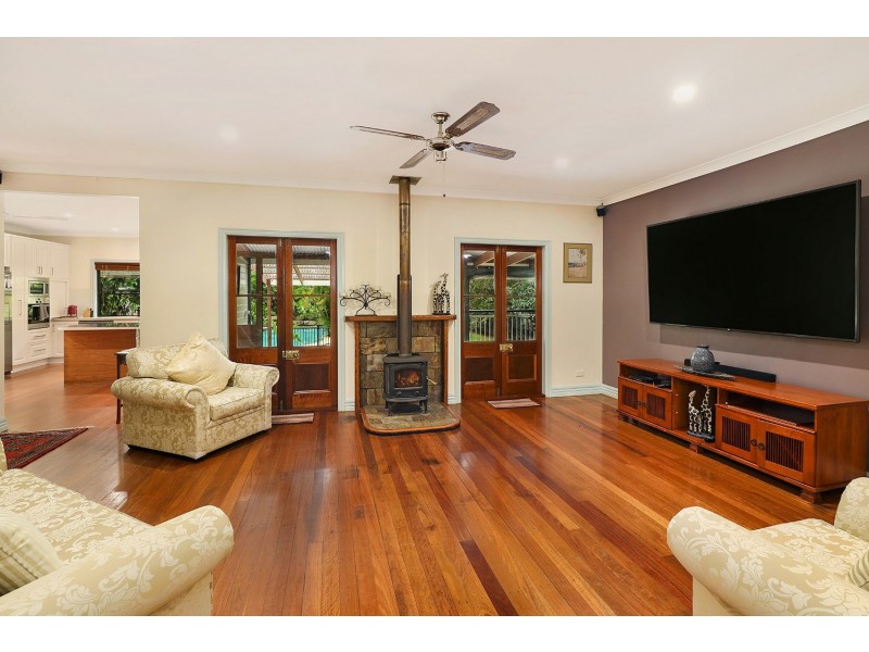 18 Guilfoyle Court, Mooloolah Valley QLD 4553