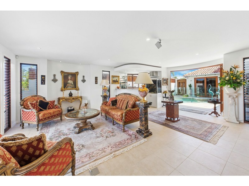 15 Yallanga Place, Mooloolaba QLD 4557