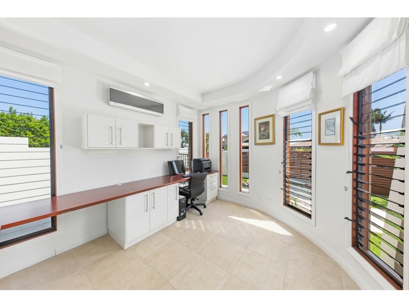 15 Yallanga Place, Mooloolaba QLD 4557