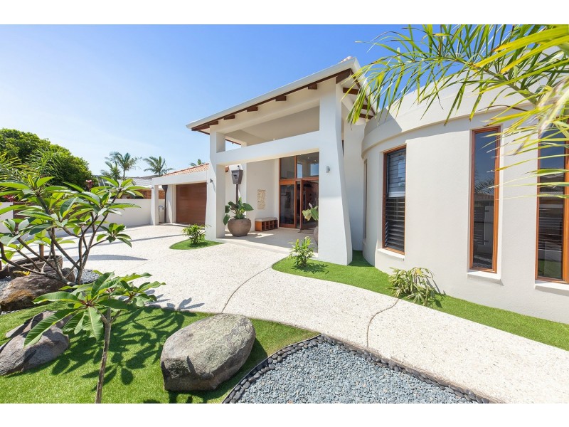 15 Yallanga Place, Mooloolaba QLD 4557