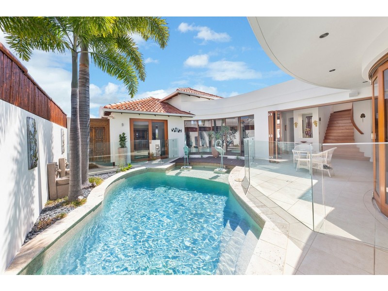 15 Yallanga Place, Mooloolaba QLD 4557