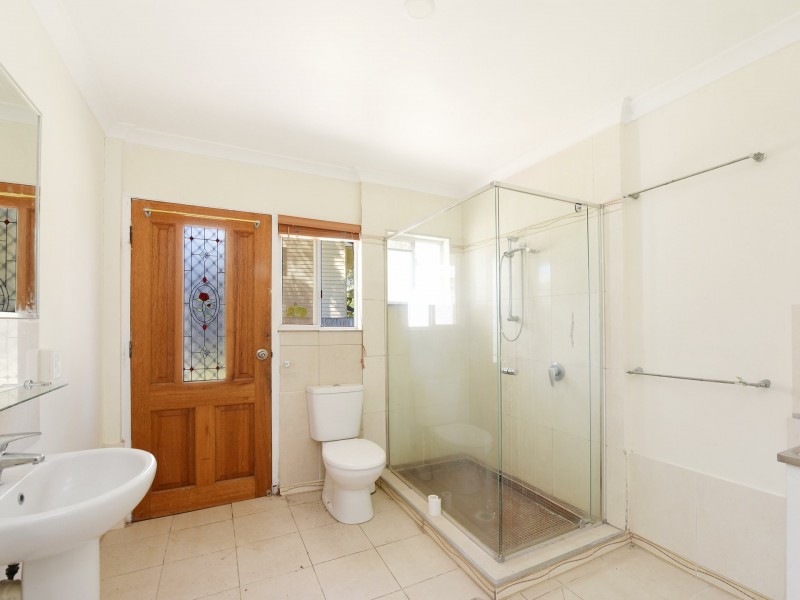 6 Ulmarra Court, Mooloolaba QLD 4557