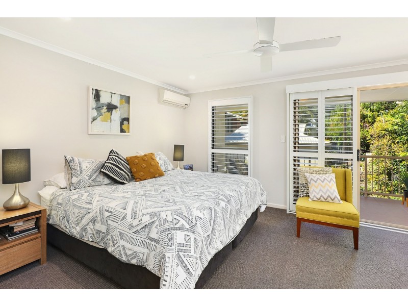 Unit 4/5 Tranquil Place, Alexandra Headland QLD 4572