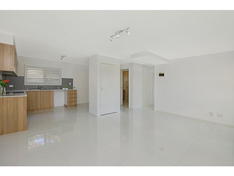 1/19 Woomba Place, Mooloolaba QLD 4557