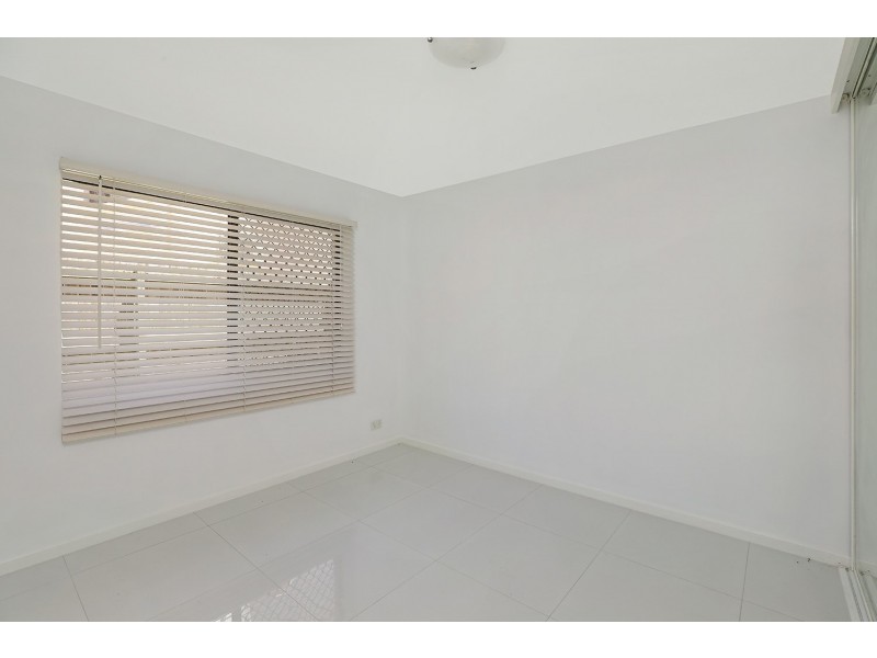 1/19 Woomba Place, Mooloolaba QLD 4557