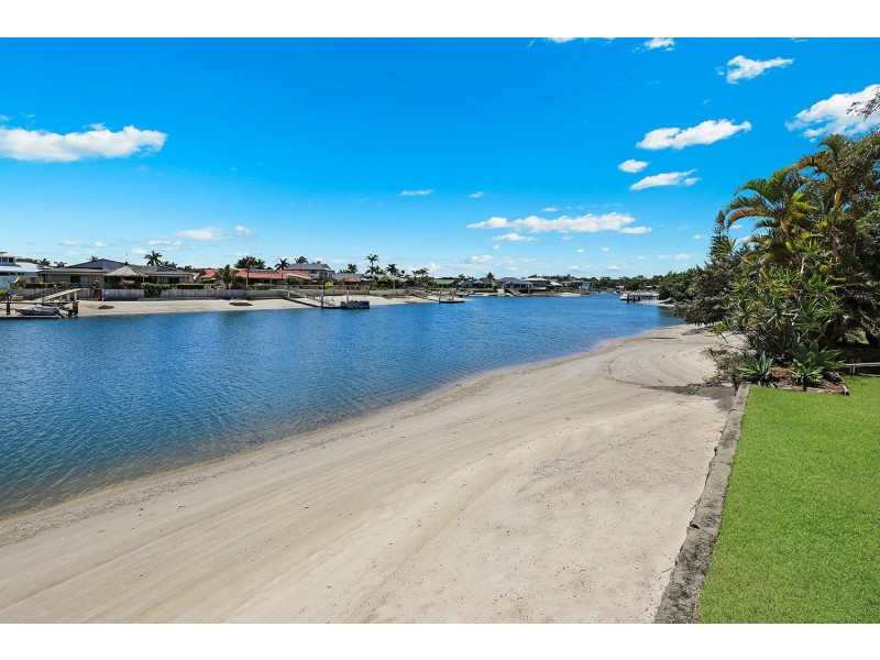 1/19 Woomba Place, Mooloolaba QLD 4557