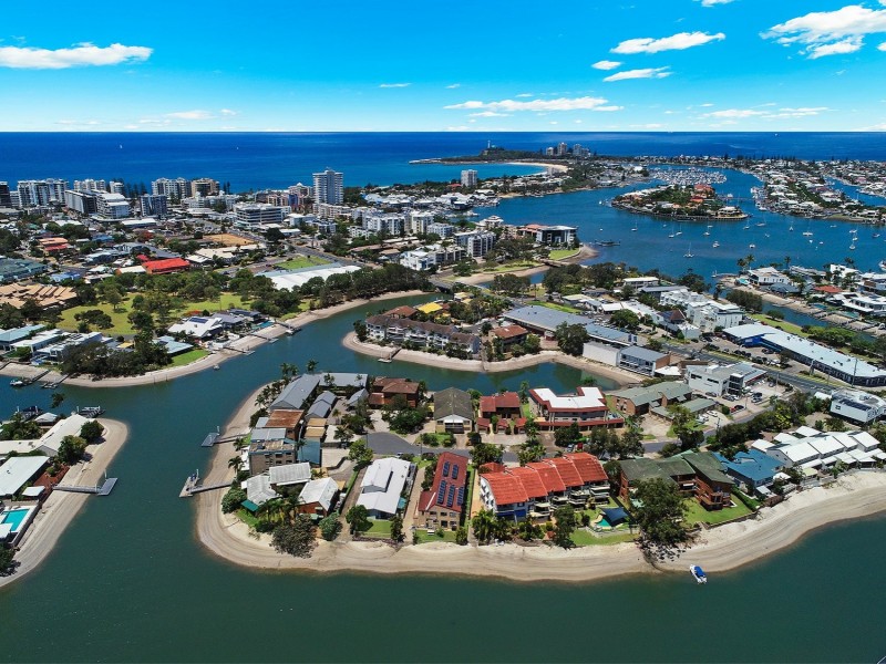 1/19 Woomba Place, Mooloolaba QLD 4557