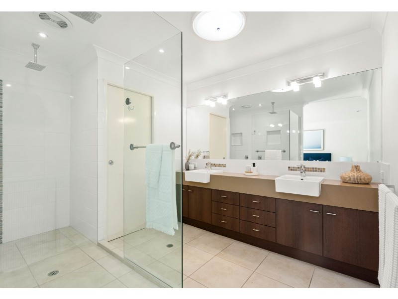 13 Caroline Crescent, Buderim QLD 4556