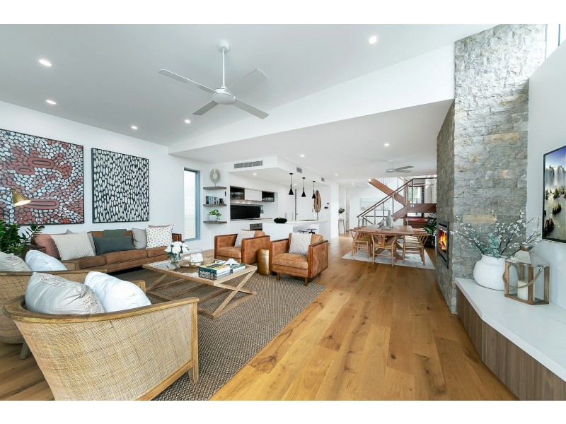 7A Mary Street, Alexandra Headland QLD 4572