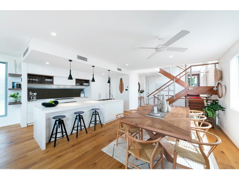 7A Mary Street, Alexandra Headland QLD 4572