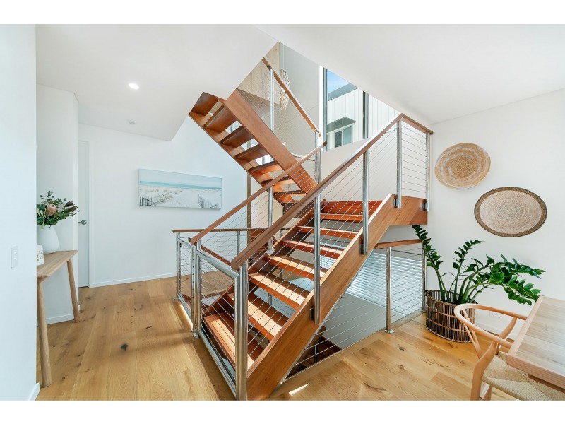 7A Mary Street, Alexandra Headland QLD 4572