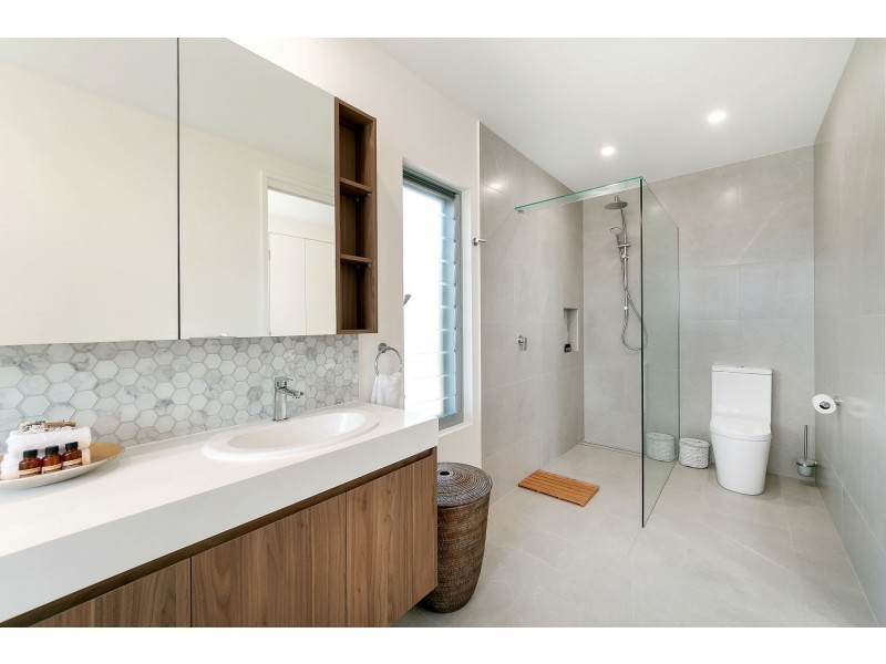 7A Mary Street, Alexandra Headland QLD 4572