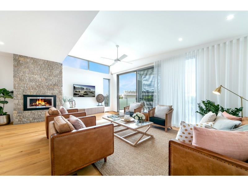 7A Mary Street, Alexandra Headland QLD 4572