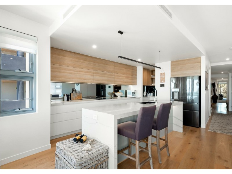 2/116 Alexandra Parade, Alexandra Headland QLD 4572