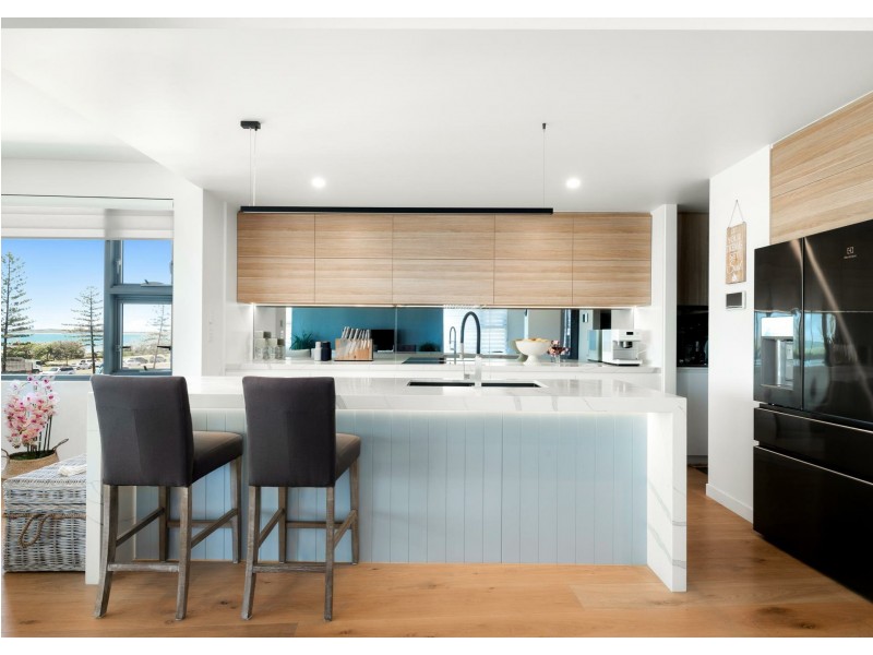 2/116 Alexandra Parade, Alexandra Headland QLD 4572