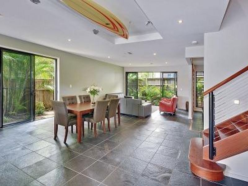 17 Camfield Street, Alexandra Headland QLD 4572