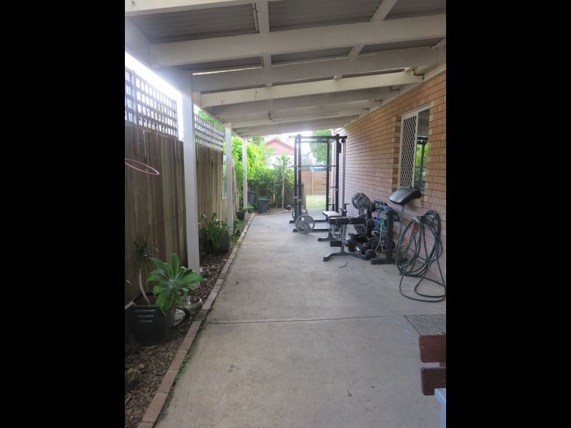 11 Honeymyrtle Court, Mountain Creek QLD 4557