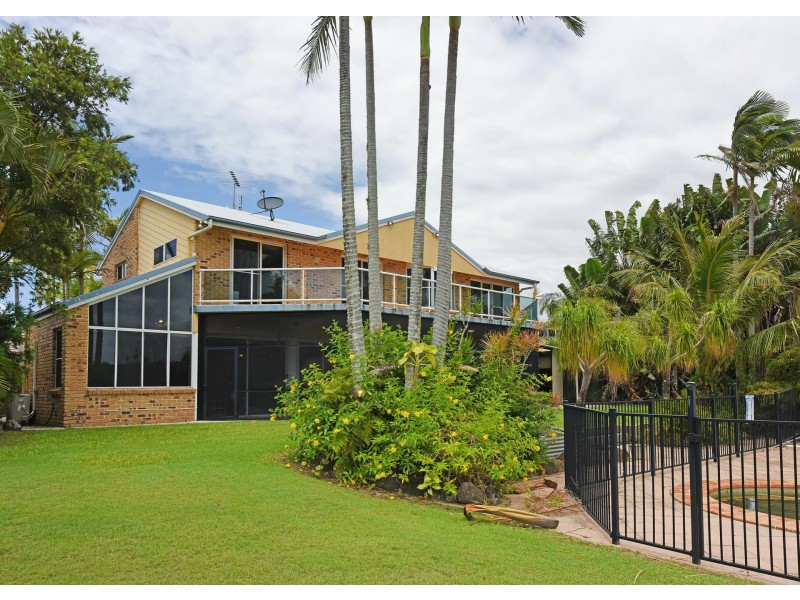 19 Paraka Court, Mountain Creek QLD 4557