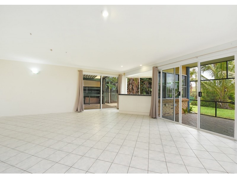 19 Paraka Court, Mountain Creek QLD 4557