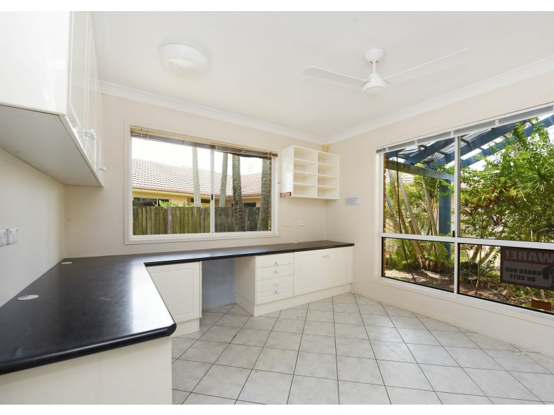 19 Paraka Court, Mountain Creek QLD 4557