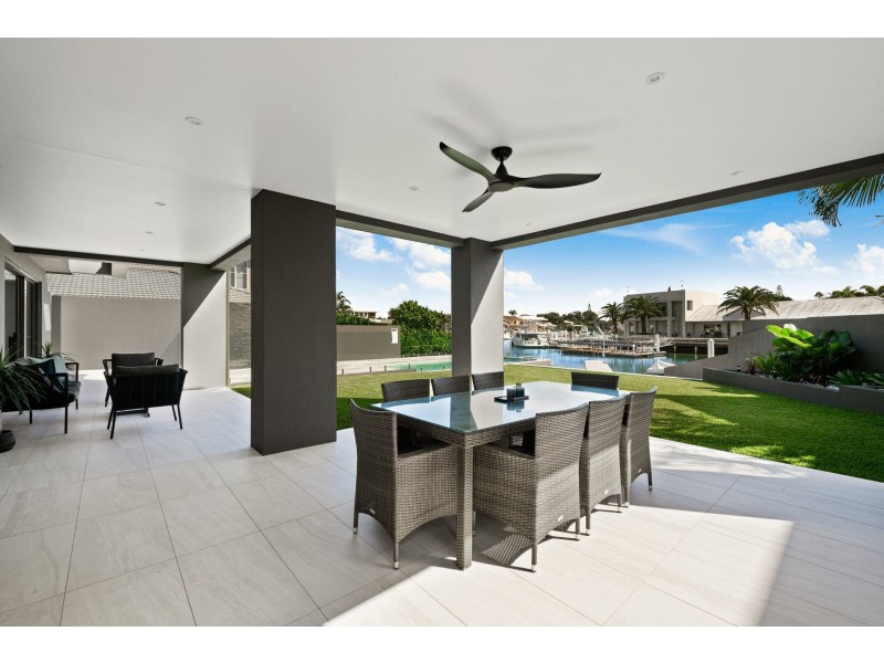 17 Bangalow Street, Minyama QLD 4575