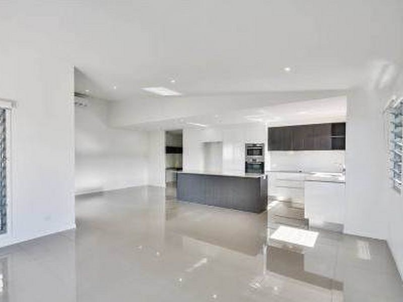 1/5 Buoy Court, Birtinya QLD 4575